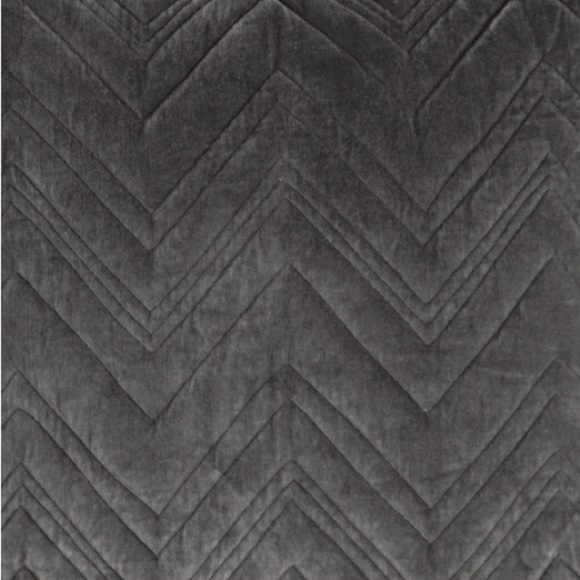 NWT Annie Selke Brentwood velvet pair of pillow shams shale gray chevron king - Picture 4 of 13